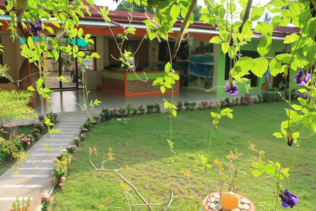 Green Park Tourist Inn Puerto Princesa Екстериор снимка