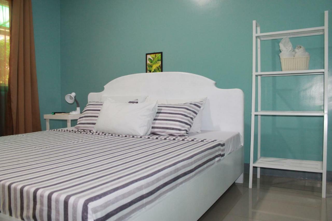 Green Park Tourist Inn Puerto Princesa Екстериор снимка