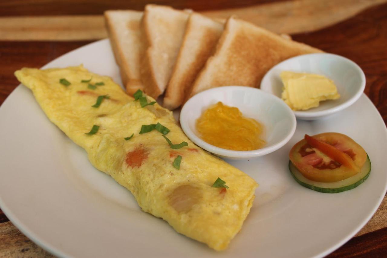 Green Park Tourist Inn Puerto Princesa Екстериор снимка