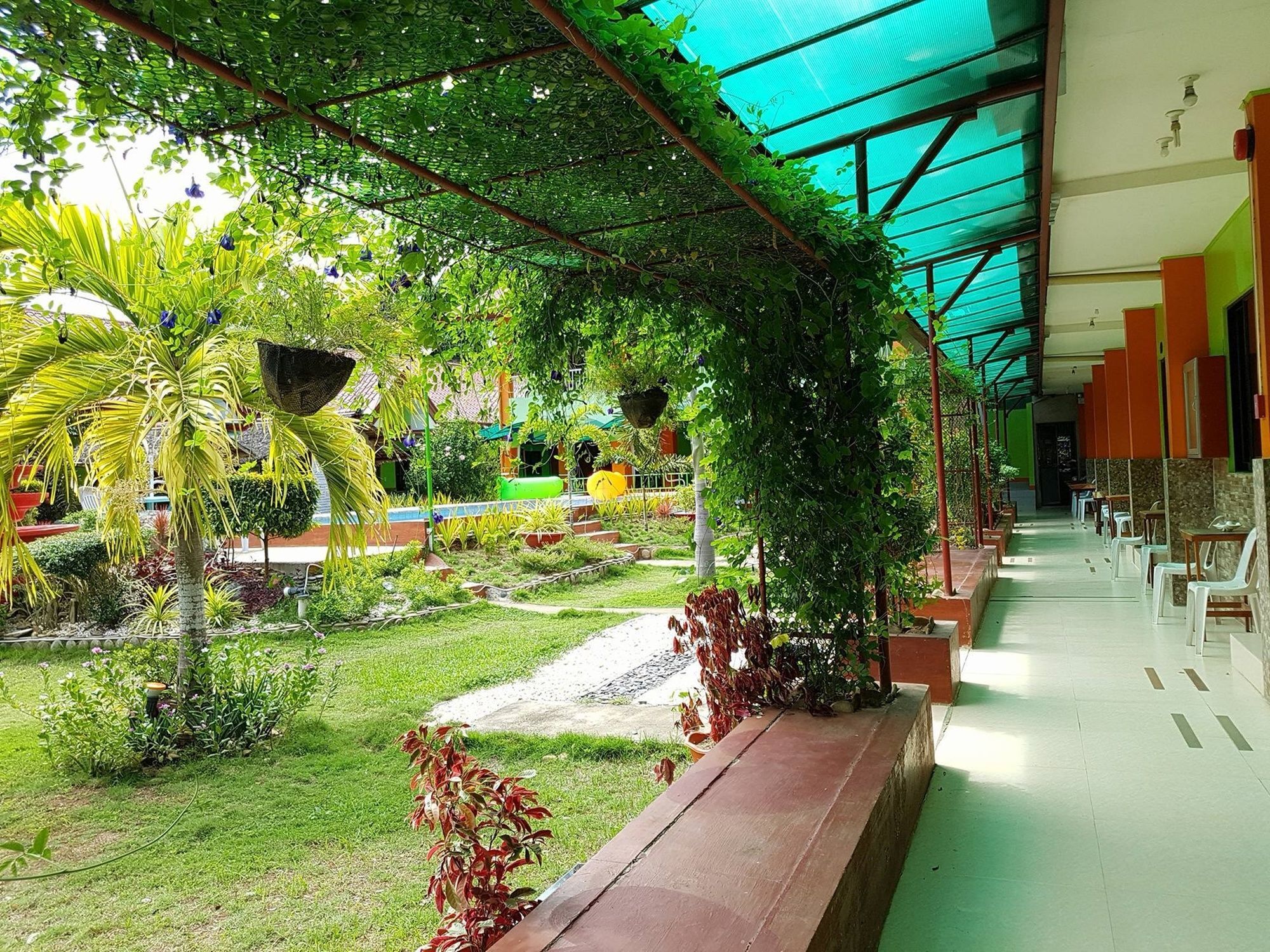Green Park Tourist Inn Puerto Princesa Екстериор снимка