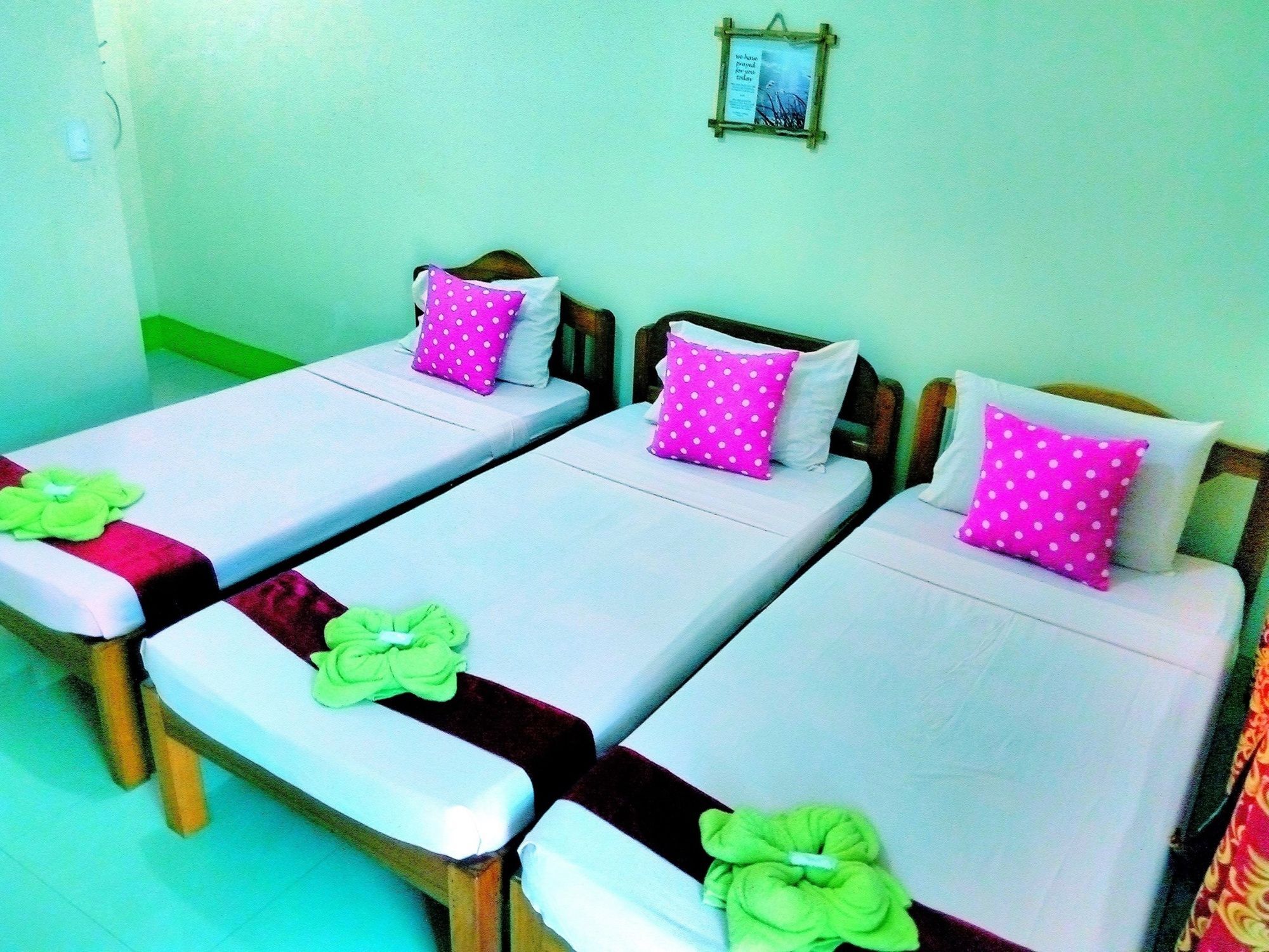 Green Park Tourist Inn Puerto Princesa Екстериор снимка